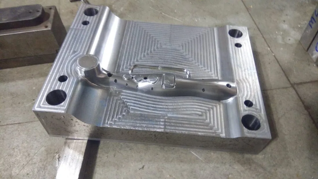 Injection mold for a medical device housing