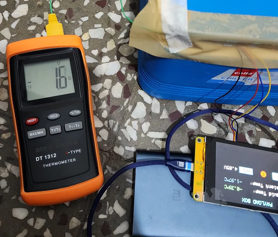 Temperature sensor test with a reference digital thermometer beside the prototype display